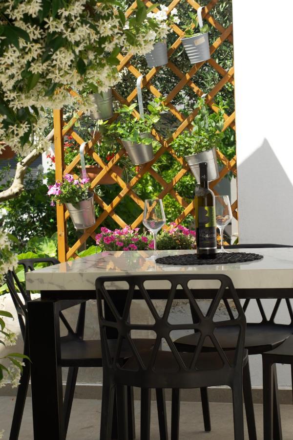 Wine Garden Holiday Home พูลา ภายนอก รูปภาพ